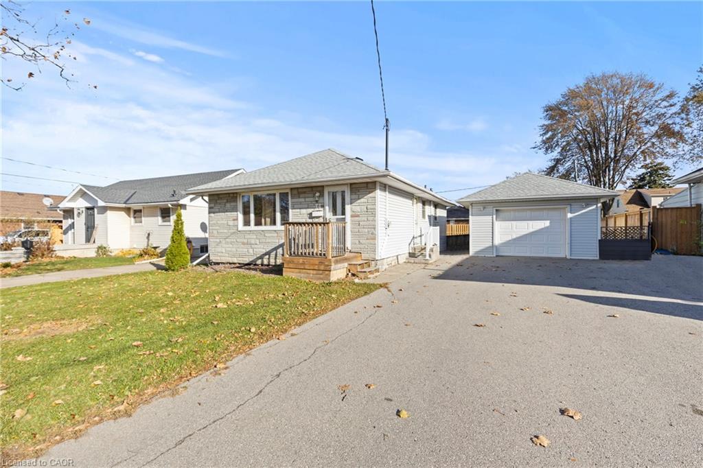 Lower-14 Westmount Avenue, Thorold, ON - Outdoor