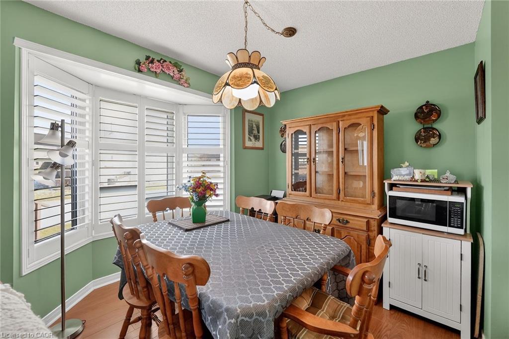 97-122 Bunting Road, St. Catharines, ON - Indoor Photo Showing Dining Room
