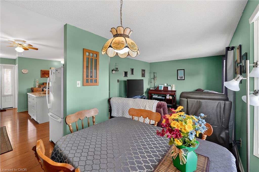 97-122 Bunting Road, St. Catharines, ON - Indoor Photo Showing Dining Room