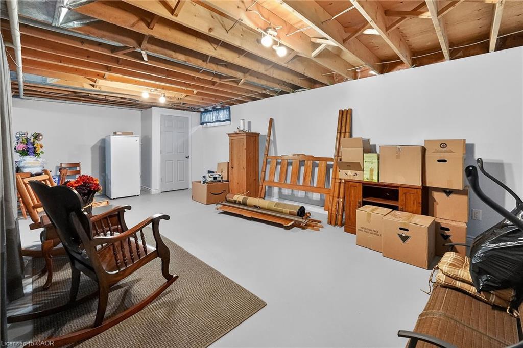 97-122 Bunting Road, St. Catharines, ON - Indoor Photo Showing Basement