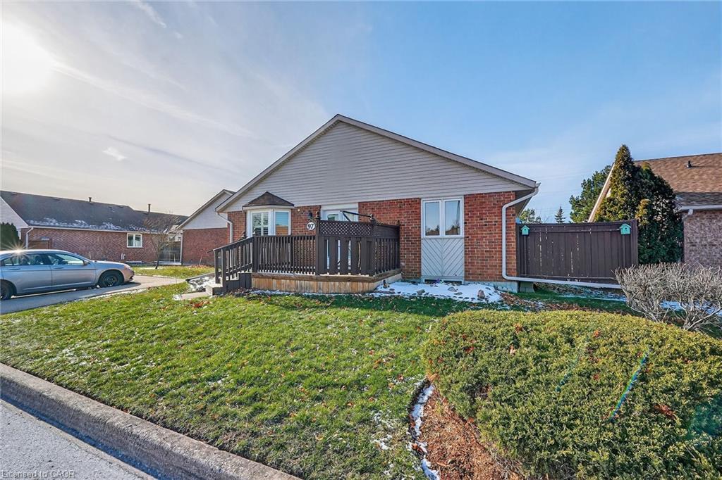 97-122 Bunting Road, St. Catharines, ON - Outdoor