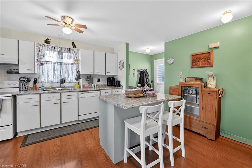 97-122 Bunting Road, St. Catharines, ON - Indoor Photo Showing Kitchen