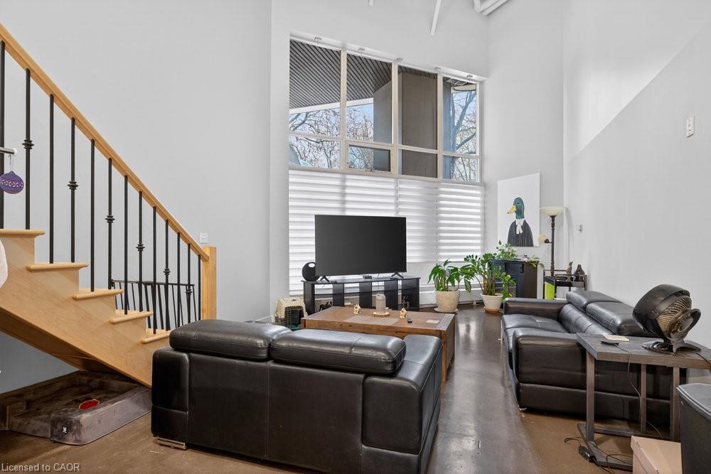 104-66 Bay Street S, Hamilton, ON - Indoor