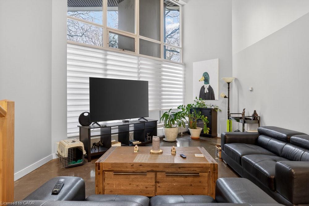 104-66 Bay Street S, Hamilton, ON - Indoor Photo Showing Office