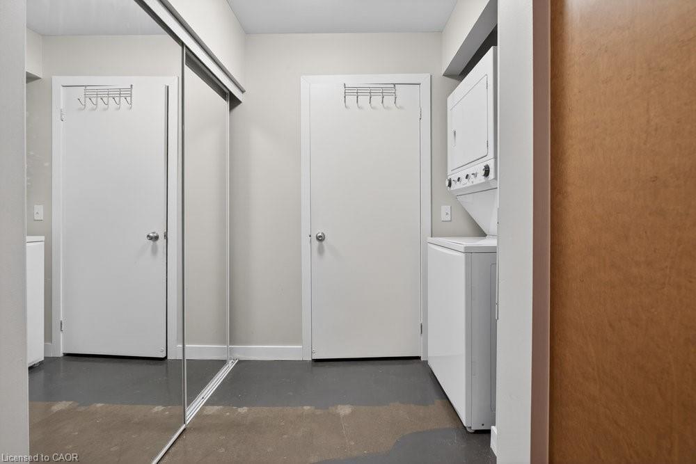 104-66 Bay Street S, Hamilton, ON - Indoor Photo Showing Laundry Room
