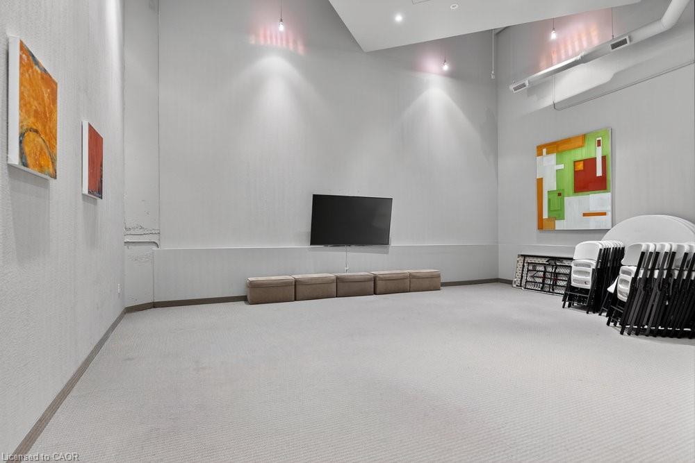 104-66 Bay Street S, Hamilton, ON - Indoor Photo Showing Other Room