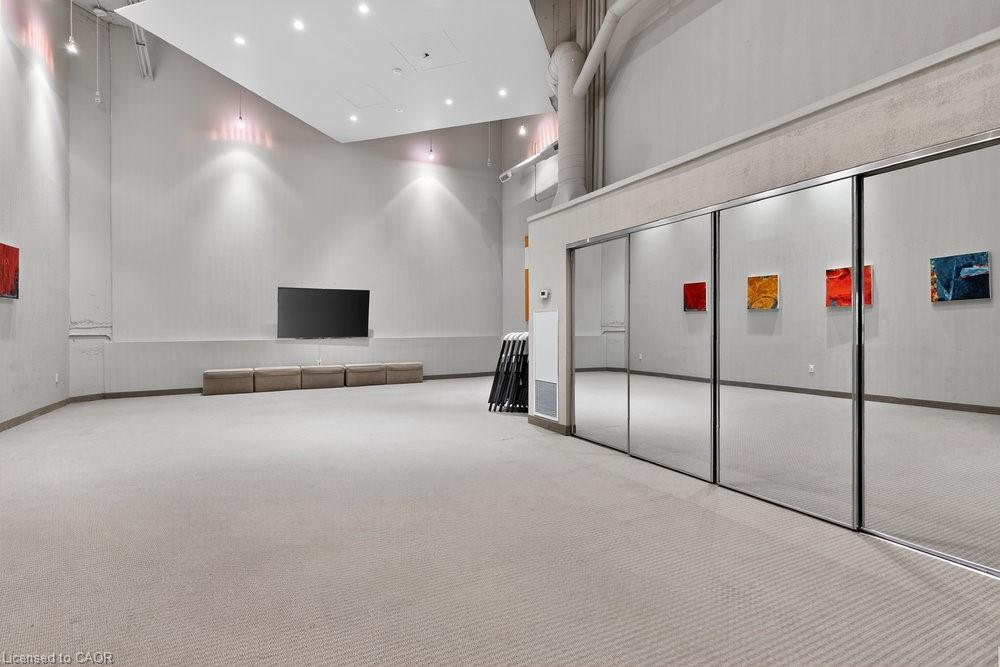 104-66 Bay Street S, Hamilton, ON - Indoor Photo Showing Other Room