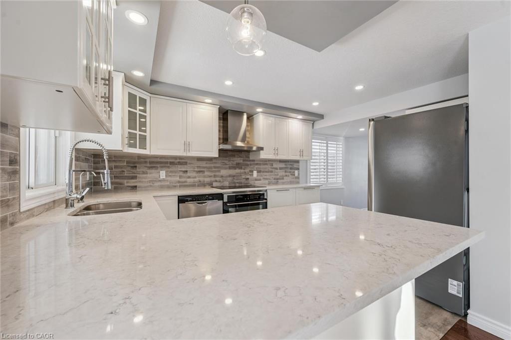 219 Elmira Road S, Guelph, ON - Indoor Photo Showing Kitchen With Double Sink With Upgraded Kitchen