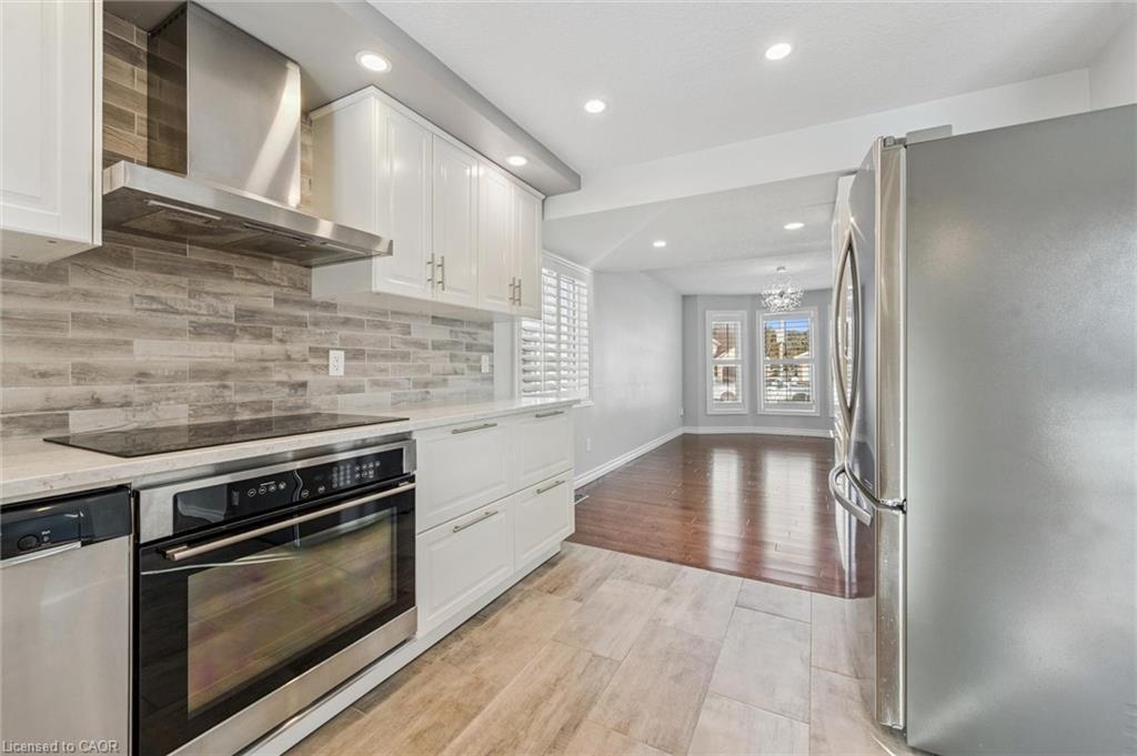 219 Elmira Road S, Guelph, ON - Indoor Photo Showing Kitchen With Upgraded Kitchen