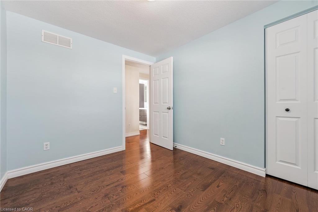 219 Elmira Road S, Guelph, ON - Indoor Photo Showing Other Room