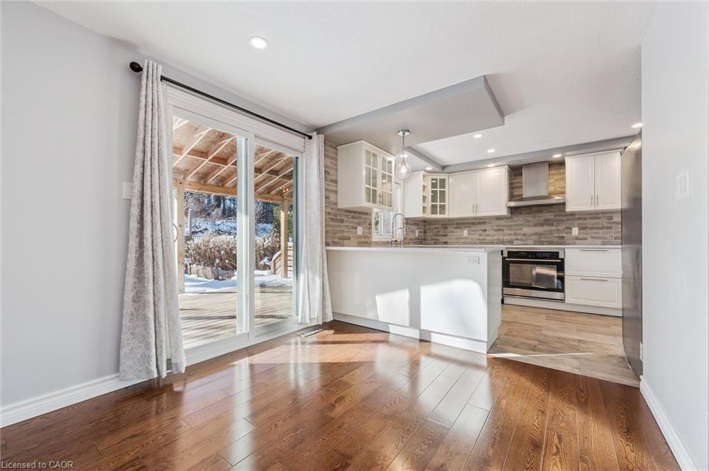 219 Elmira Road S, Guelph, ON - Indoor