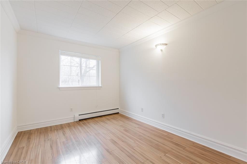 110-20 John Street, Grimsby, ON - Indoor Photo Showing Other Room