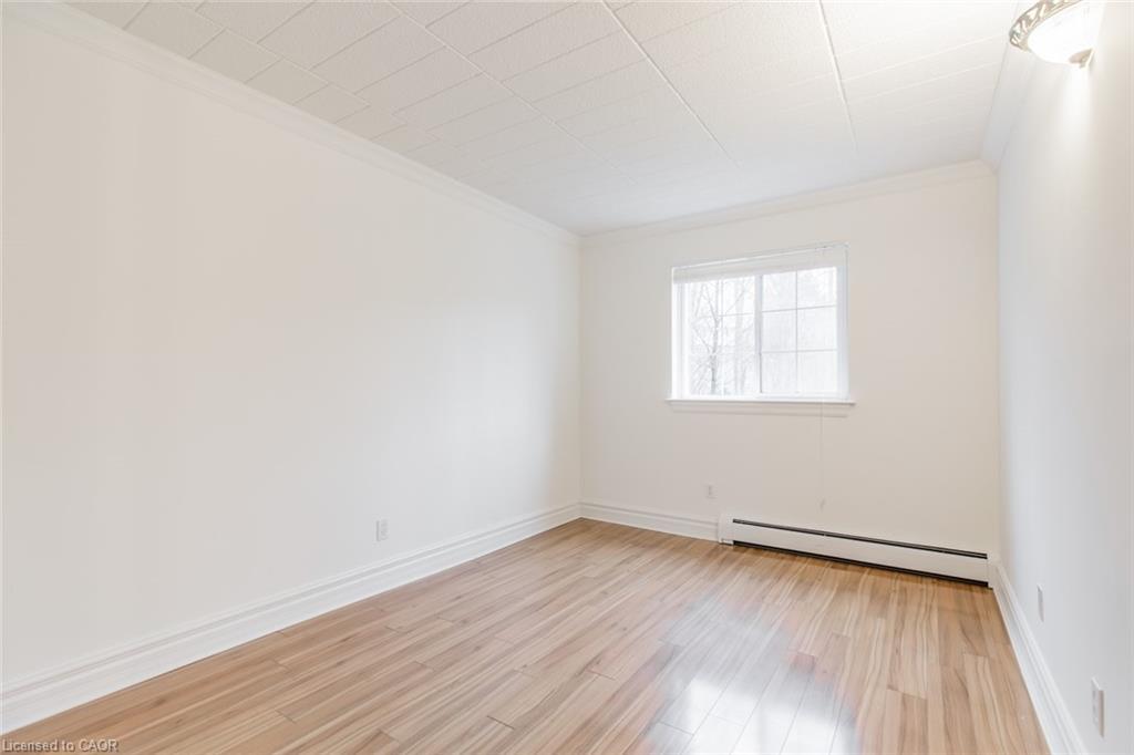 110-20 John Street, Grimsby, ON - Indoor Photo Showing Other Room