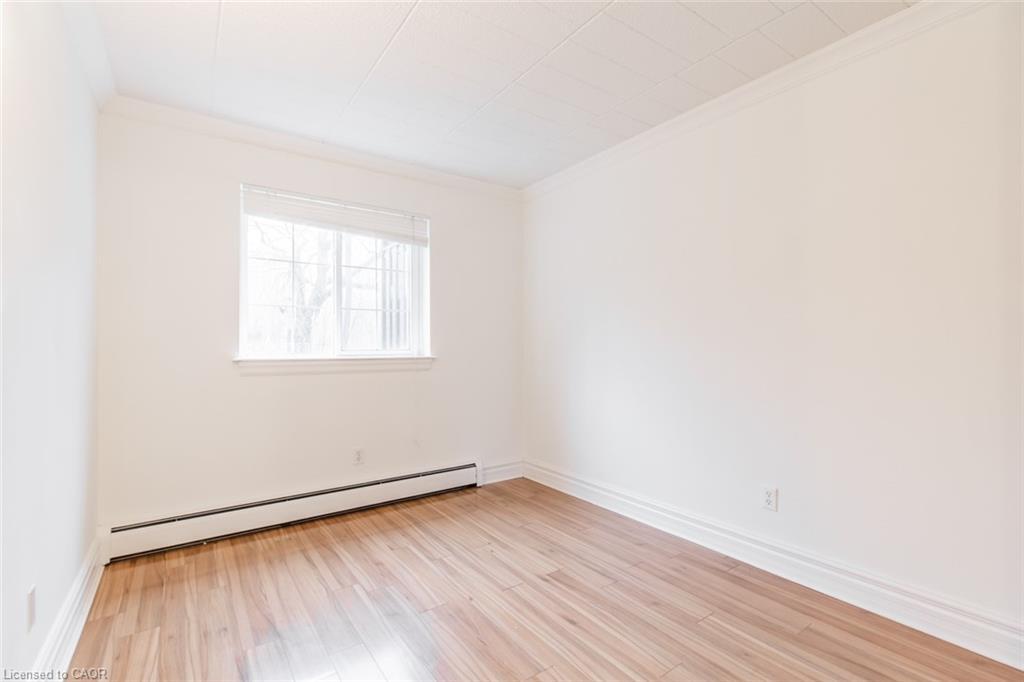 110-20 John Street, Grimsby, ON - Indoor Photo Showing Other Room