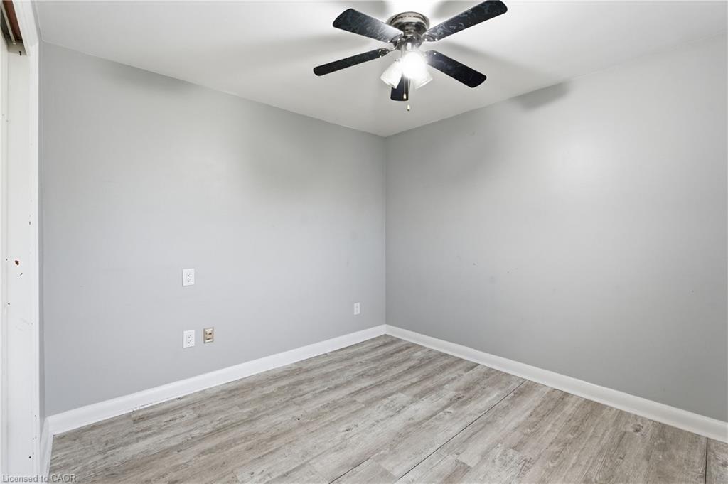 20 Thompson Avenue, Thorold, ON - Indoor Photo Showing Other Room