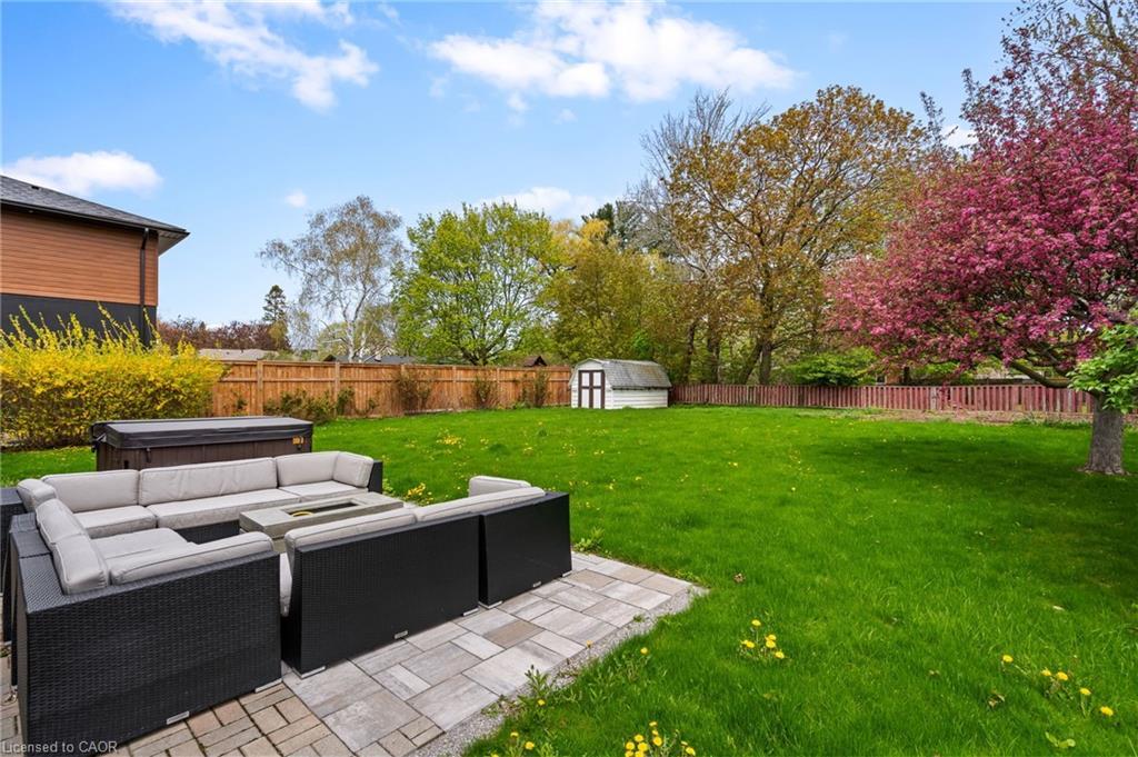 305 Centre Street, Niagara-On-The-Lake, ON - Outdoor With Backyard