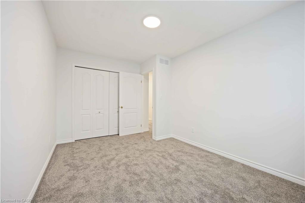 260-266 London Road, Sarnia, ON - Indoor Photo Showing Other Room