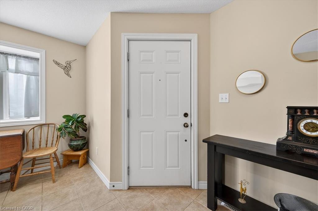 614B Woodlawn Road E, Guelph, ON - Indoor Photo Showing Other Room
