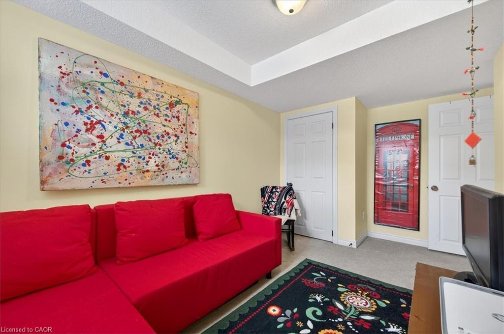 614B Woodlawn Road E, Guelph, ON - Indoor