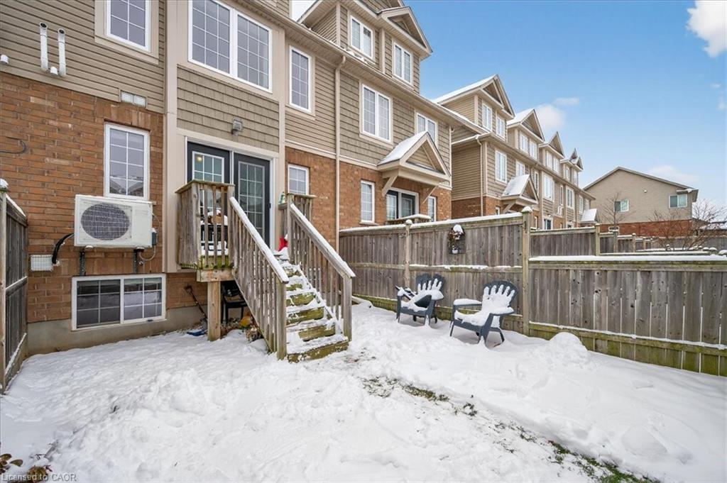 614B Woodlawn Road E, Guelph, ON - Outdoor