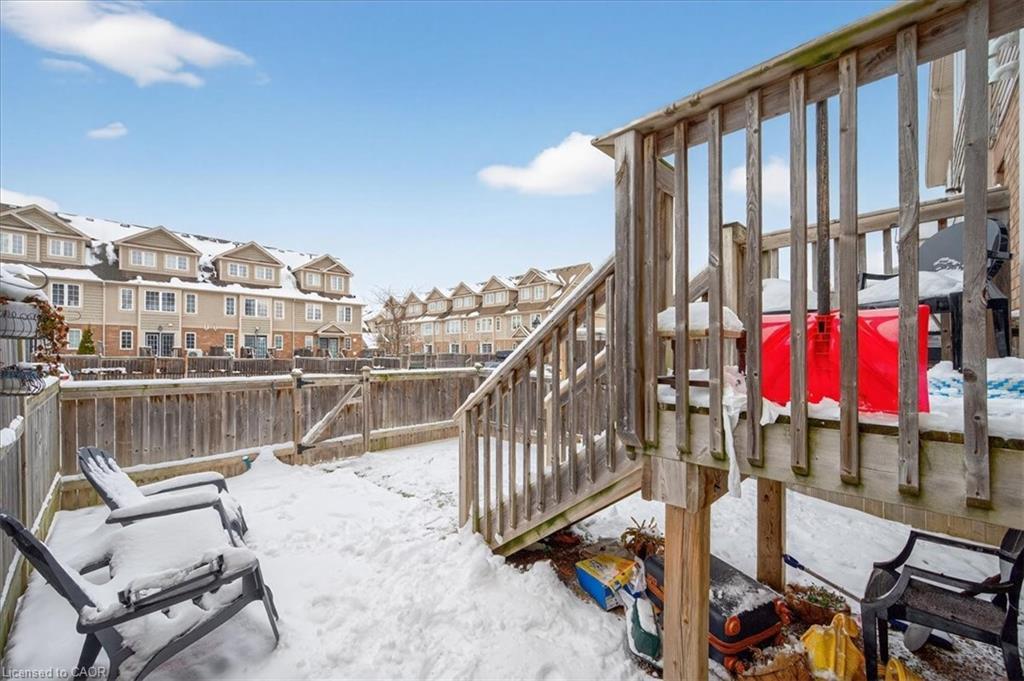 614B Woodlawn Road E, Guelph, ON - Outdoor