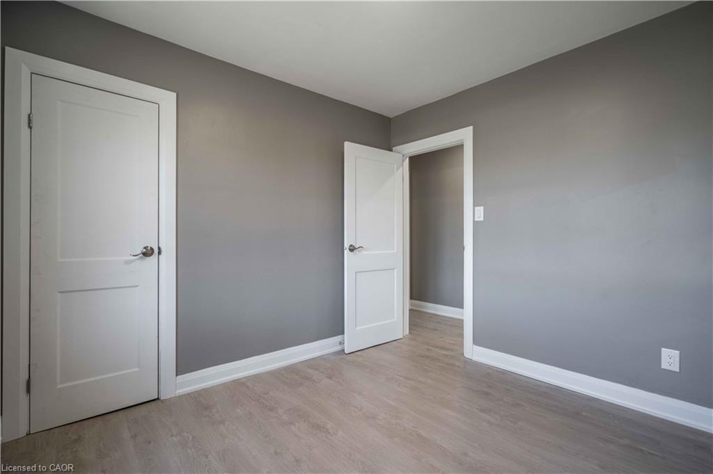 A-1 Hill Place, Hamilton, ON - Indoor Photo Showing Other Room