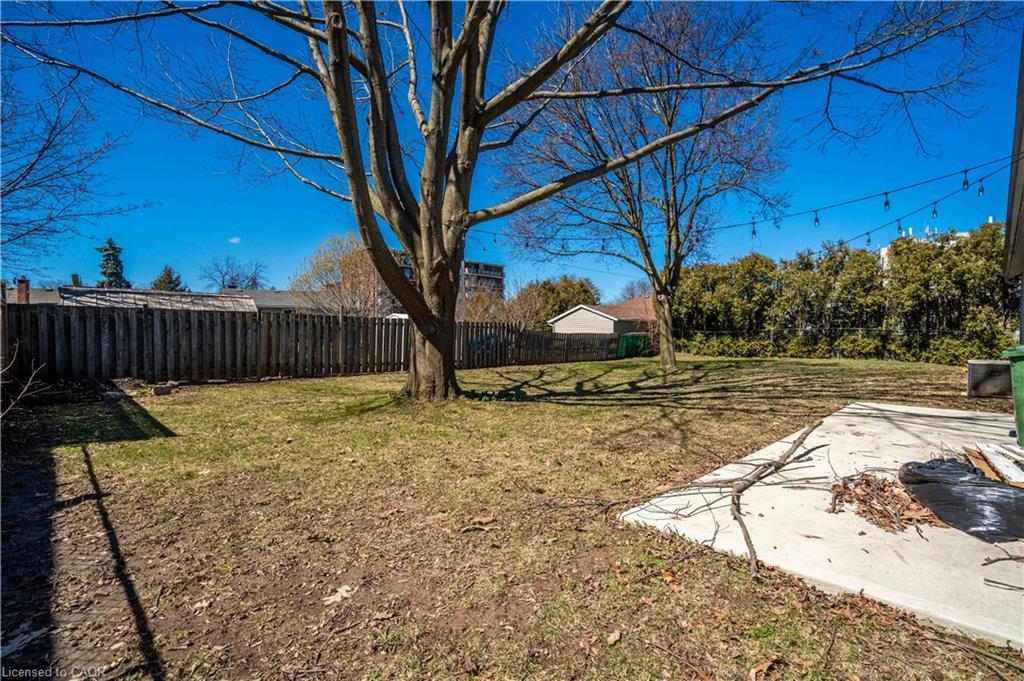 A-1 Hill Place, Hamilton, ON - Outdoor