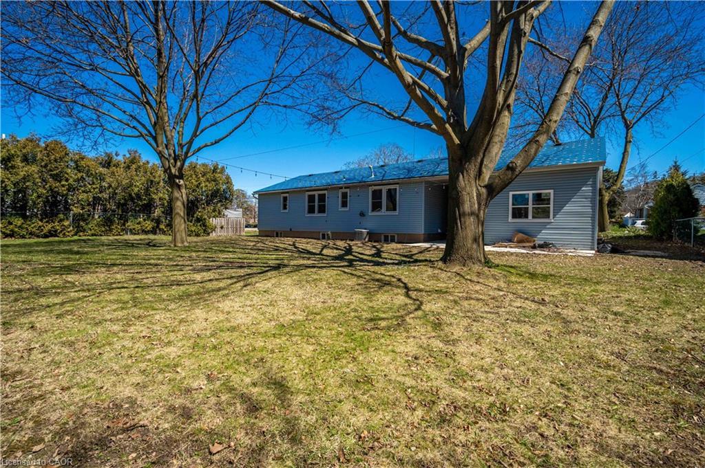 A-1 Hill Place, Hamilton, ON - Outdoor