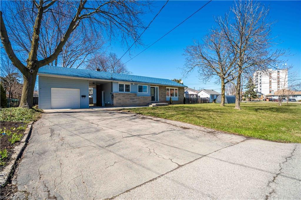 A-1 Hill Place, Hamilton, ON - Outdoor