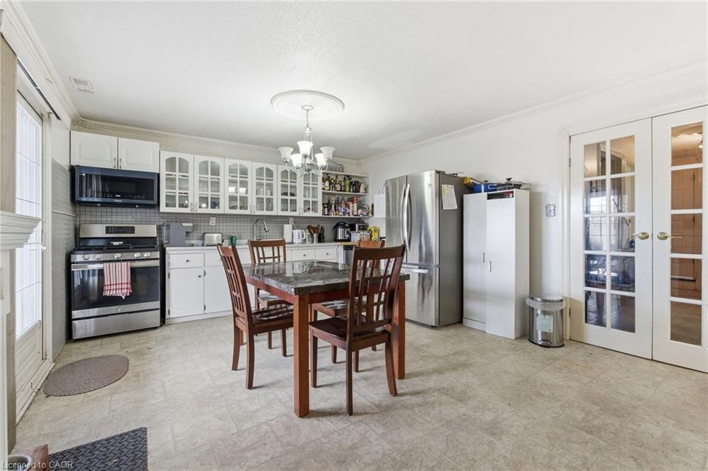 505 Wellington Street N, Hamilton, ON - Indoor