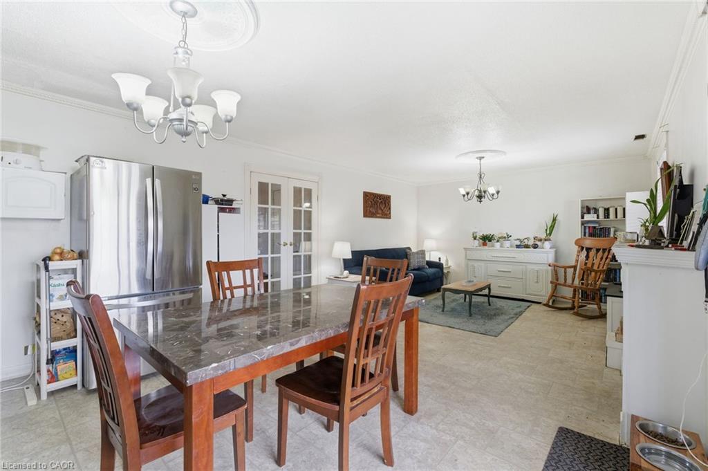 505 Wellington Street N, Hamilton, ON - Indoor Photo Showing Dining Room