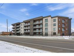 412-7549A Kalar Road Niagara Falls, ON L2H 3W6