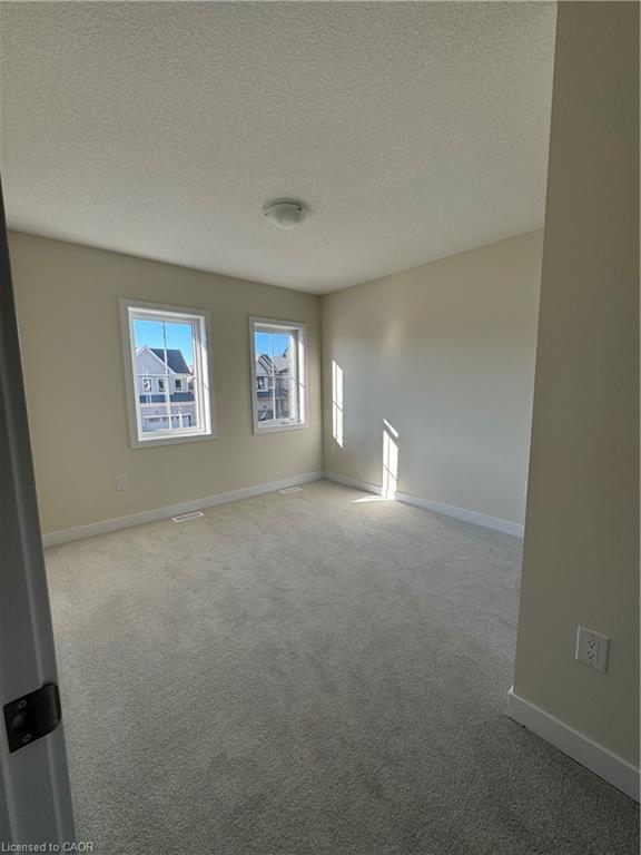 90 Sunflower Crescent, Thorold, ON - Indoor Photo Showing Other Room