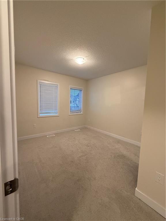 90 Sunflower Crescent, Thorold, ON - Indoor Photo Showing Other Room