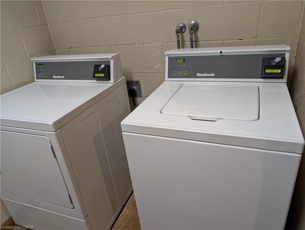 116-736 Old Albert Street, Waterloo, ON - Indoor Photo Showing Laundry Room