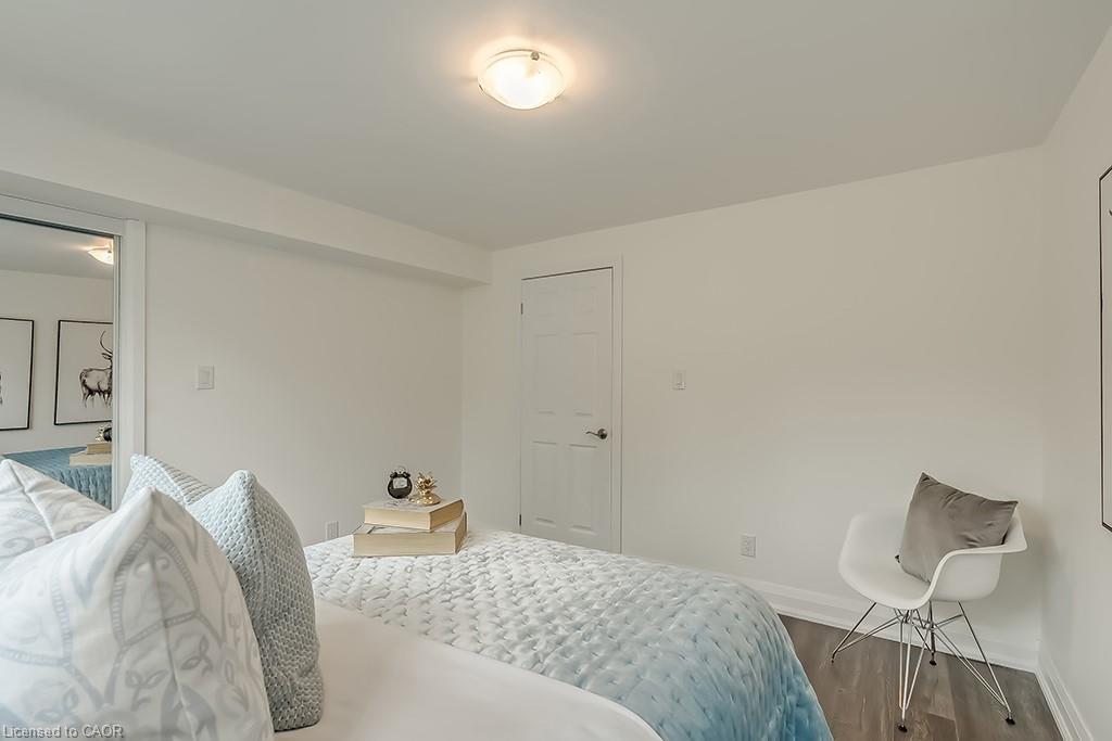 Main-16 Upper Canada Drive, Waterloo, ON - Indoor Photo Showing Bedroom