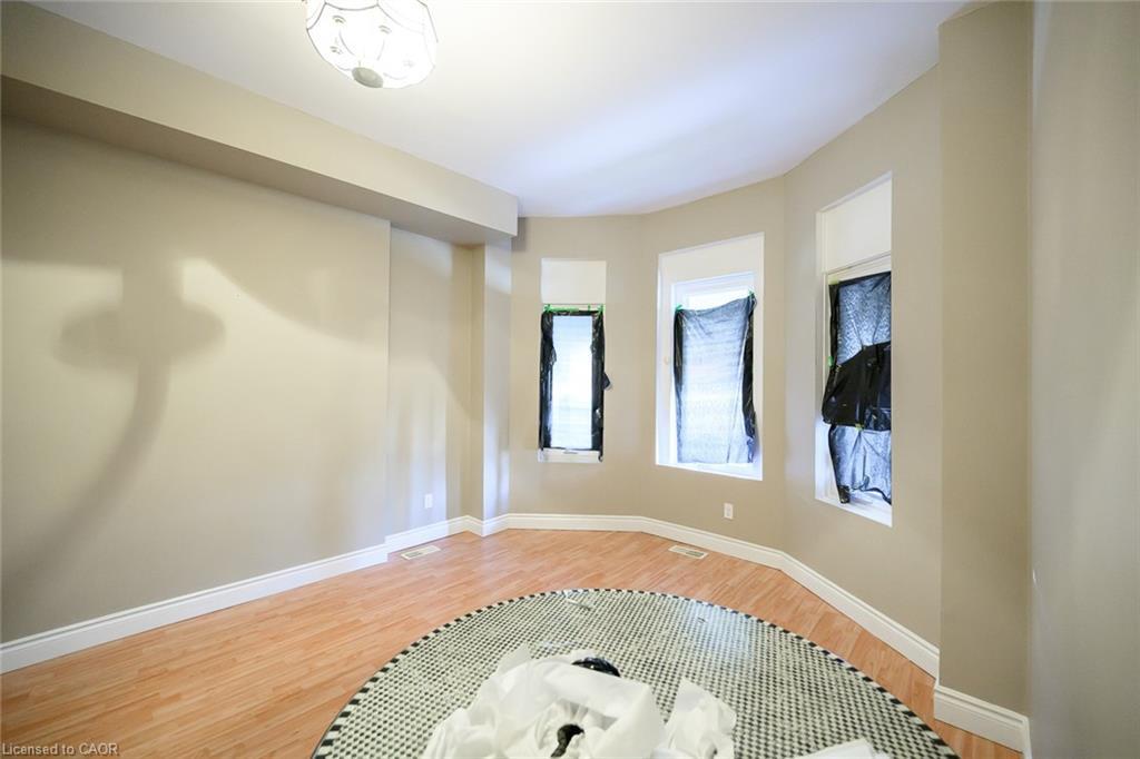 Main-188 Wellington Street N, Hamilton, ON - Indoor Photo Showing Other Room