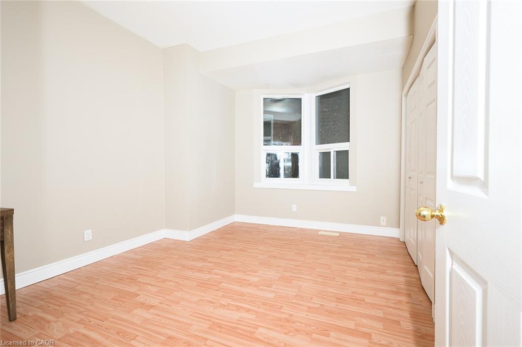 Main-188 Wellington Street N, Hamilton, ON - Indoor Photo Showing Other Room