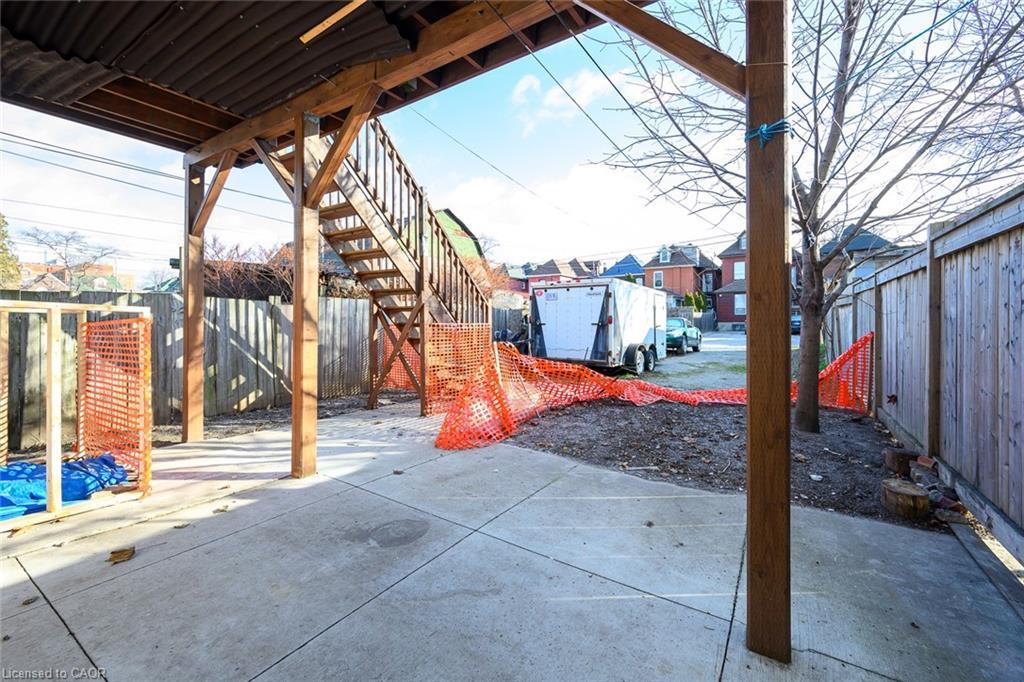 Main-188 Wellington Street N, Hamilton, ON - Outdoor