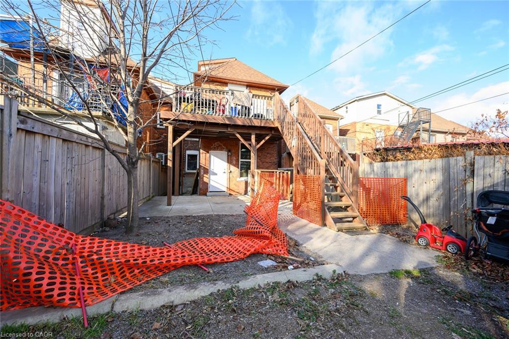 Main-188 Wellington Street N, Hamilton, ON - Outdoor