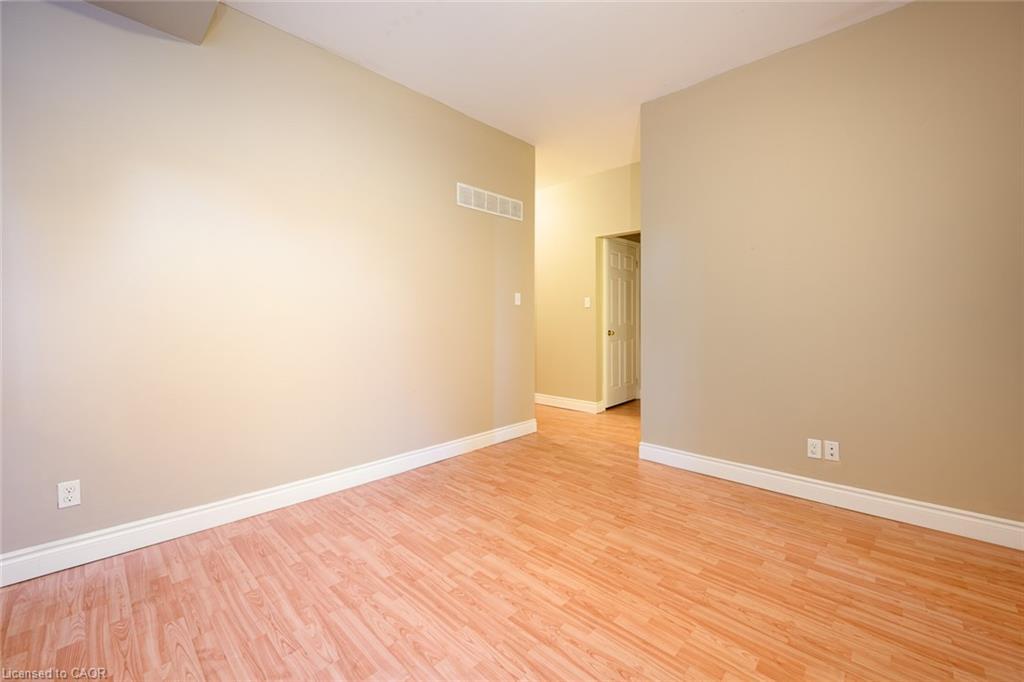 Main-188 Wellington Street N, Hamilton, ON - Indoor Photo Showing Other Room