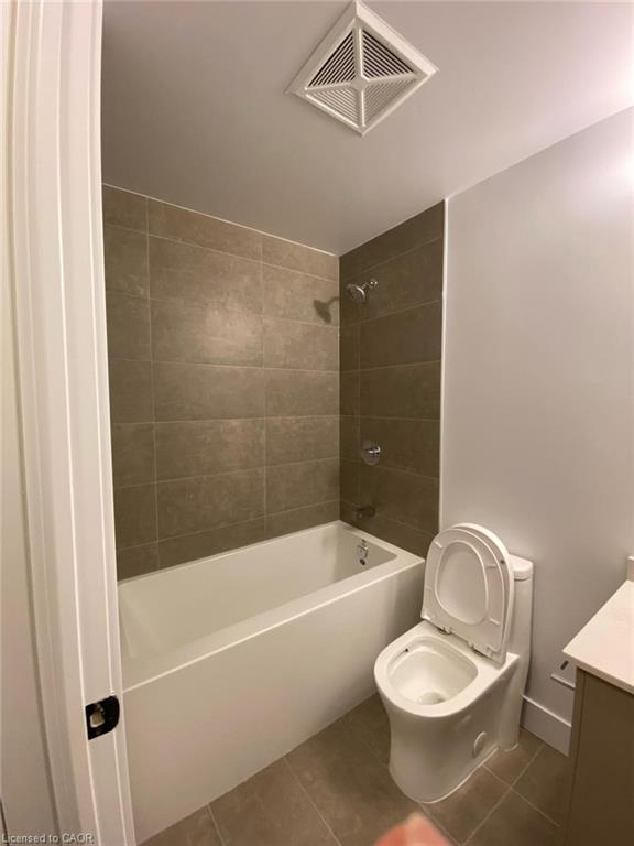 342-2450 Old Bronte Road, Oakville, ON - Indoor Photo Showing Bathroom
