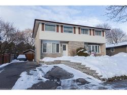 22 Shea Crescent Kitchener, ON N2E 1E8
