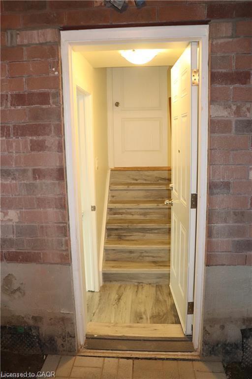 Bsmnt-386 Grovehill Crescent, Kitchener, ON - Indoor Photo Showing Other Room