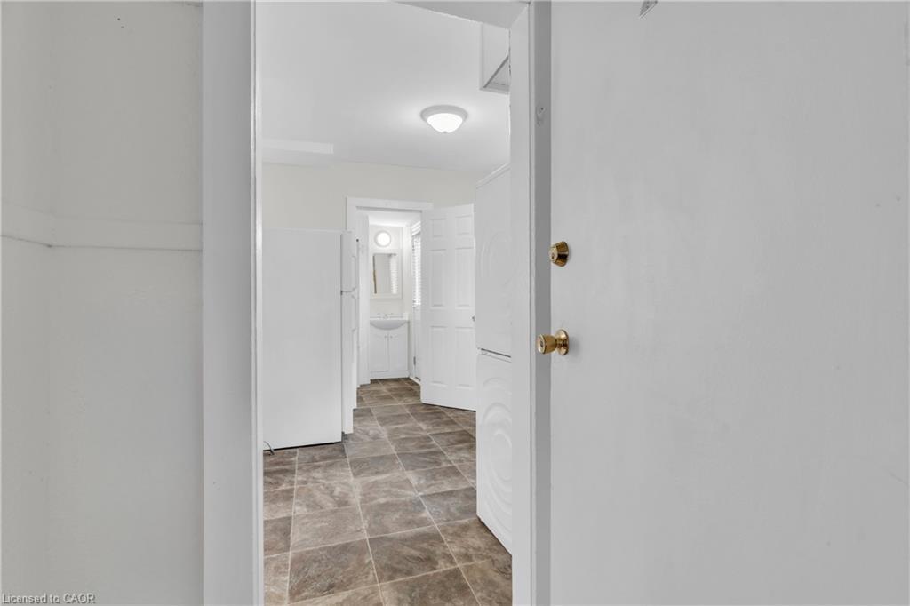 2-503 Victoria Street N, Kitchener, ON - Indoor Photo Showing Other Room