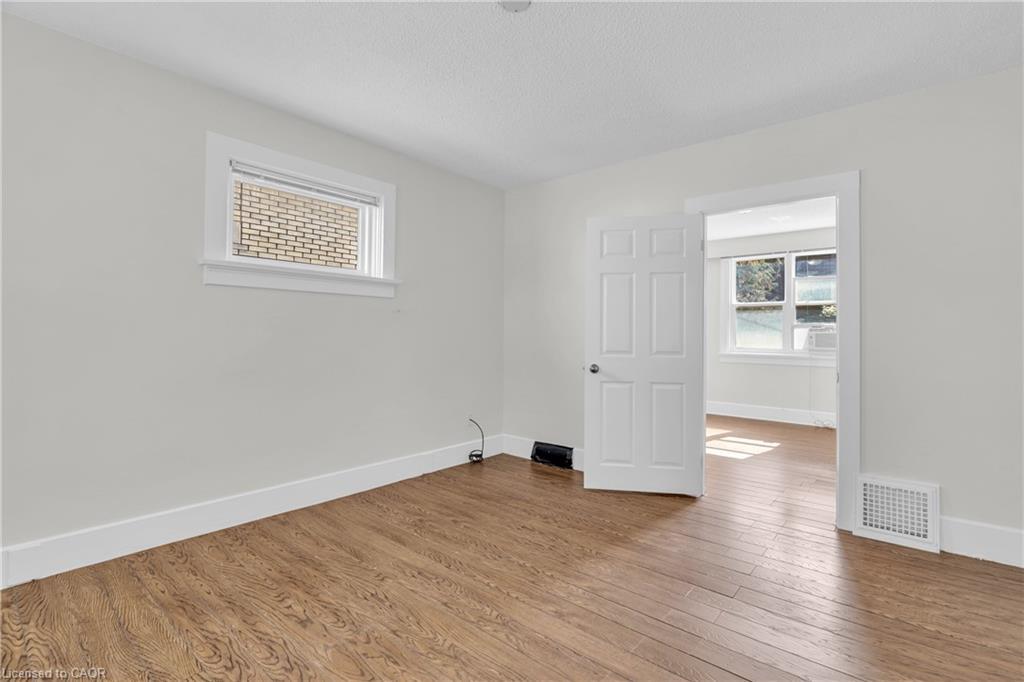 2-503 Victoria Street N, Kitchener, ON - Indoor Photo Showing Other Room