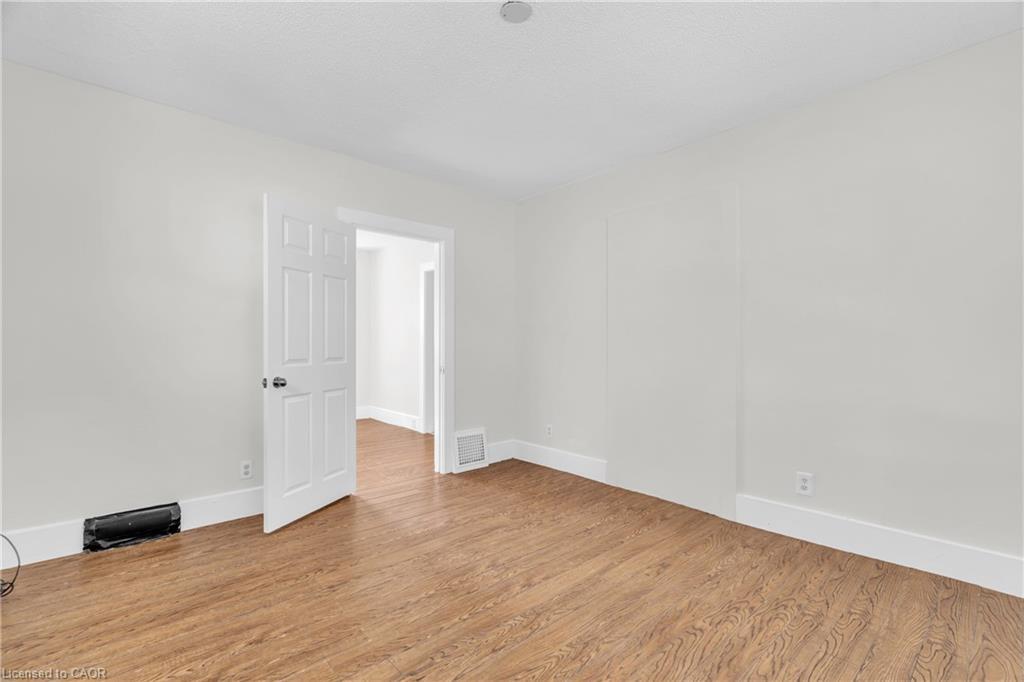 2-503 Victoria Street N, Kitchener, ON - Indoor Photo Showing Other Room