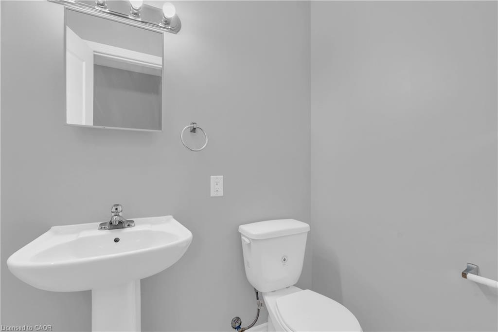 107-58 Beverly Street, Cambridge, ON - Indoor Photo Showing Bathroom