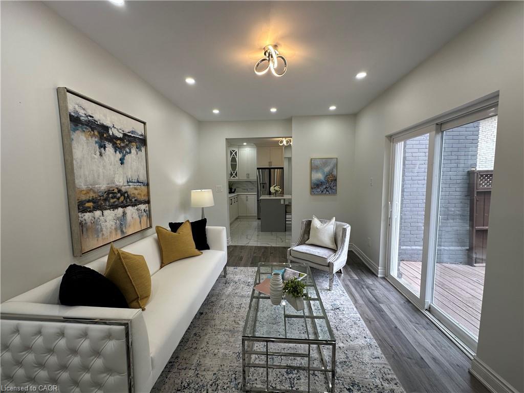 315 Simcoe Street, Woodstock, ON - Indoor Photo Showing Other Room