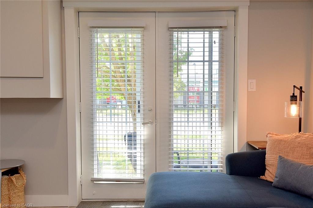 103-2035 Appleby Line, Burlington, ON - Indoor